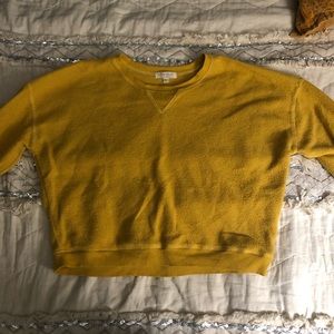 Yellow cropped sweatshirt